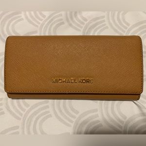 Micheal Kors Wallet